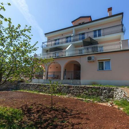 Apartments Raspolic Кастав Екстериор снимка