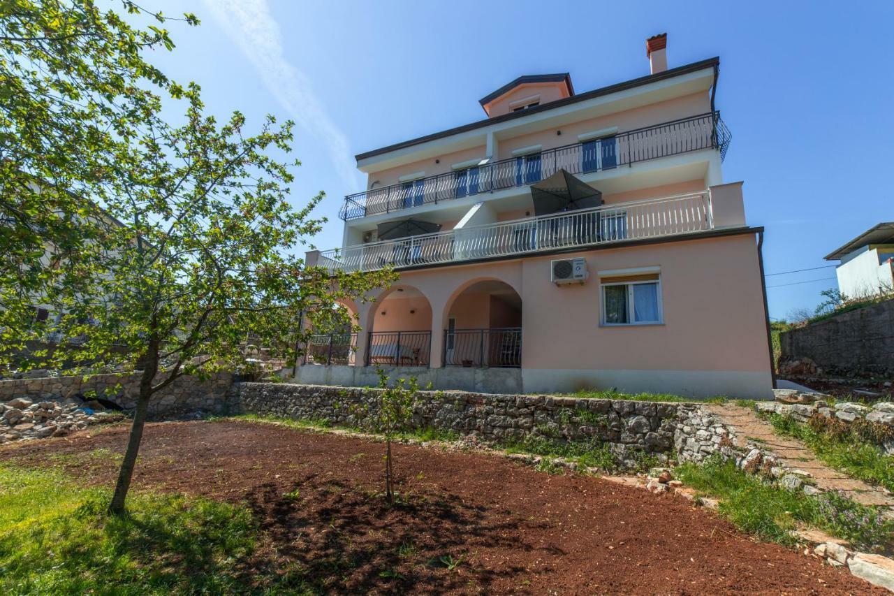 Apartments Raspolic Кастав Екстериор снимка