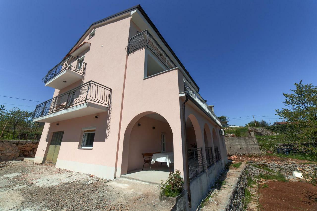 Apartments Raspolic Кастав Екстериор снимка