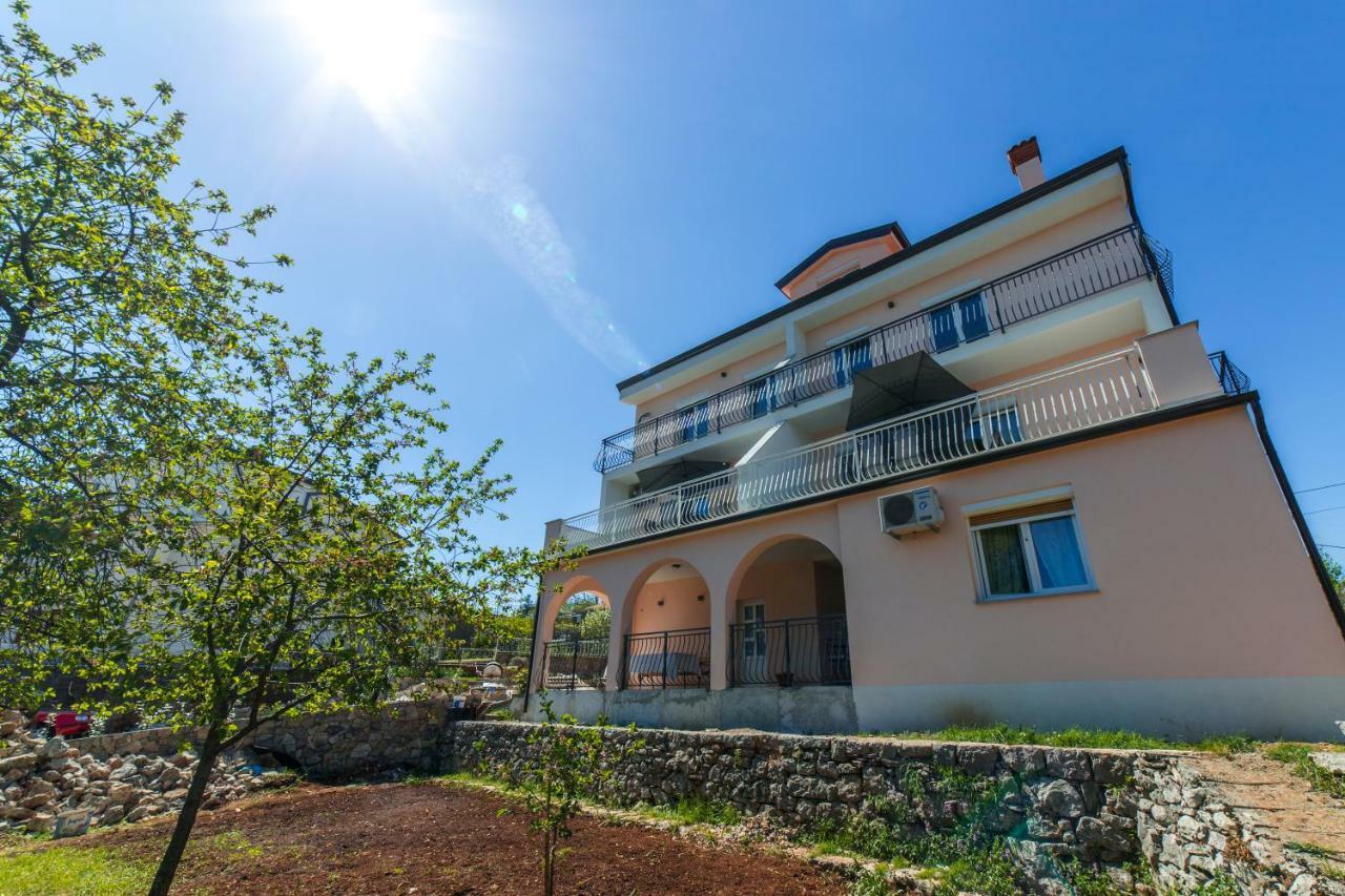 Apartments Raspolic Кастав Екстериор снимка